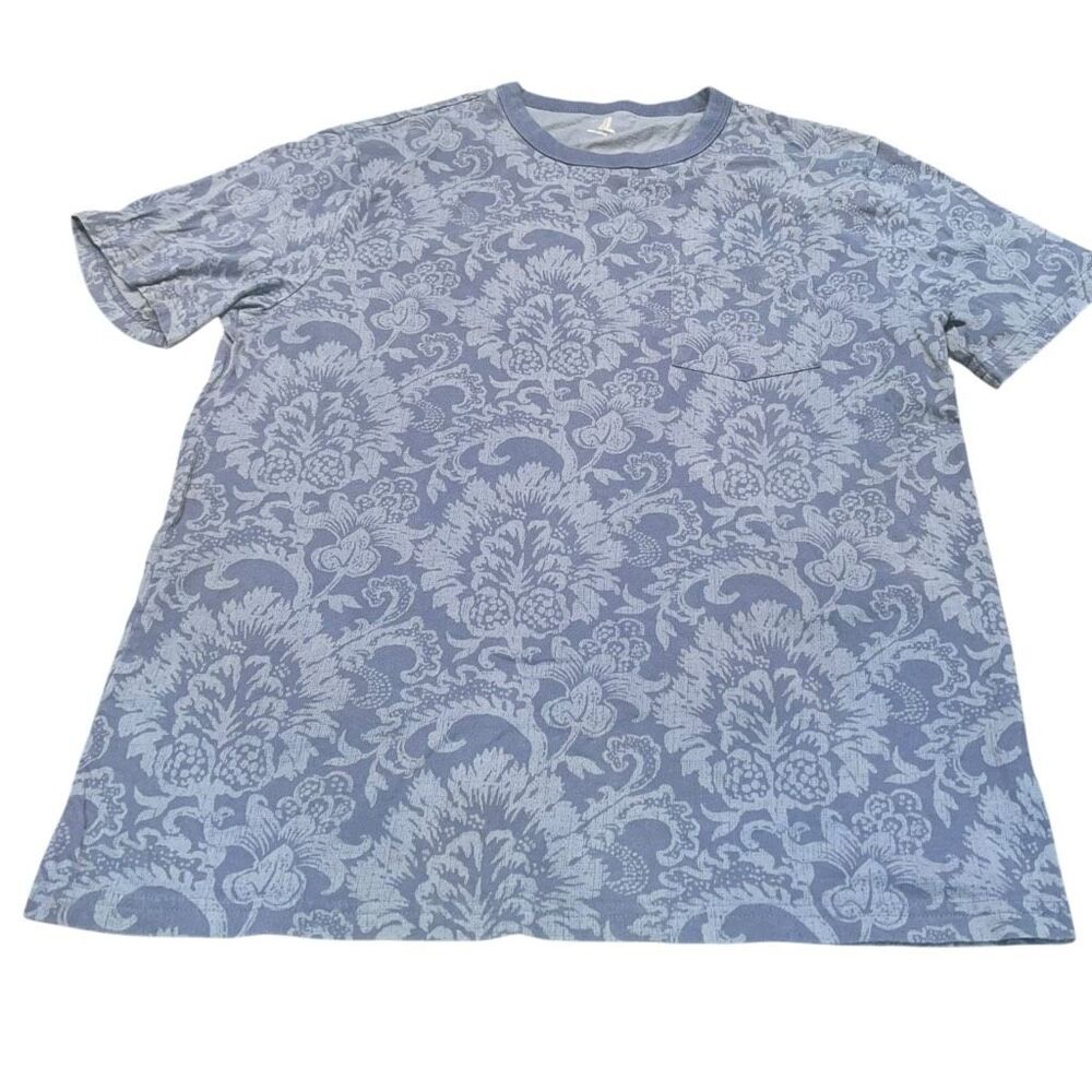 Gap Outlet Blue Floral Pocket‎ T-Shirt - Women’s Size Medium